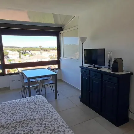419, Port Venus Au Village Naturiste Apartment